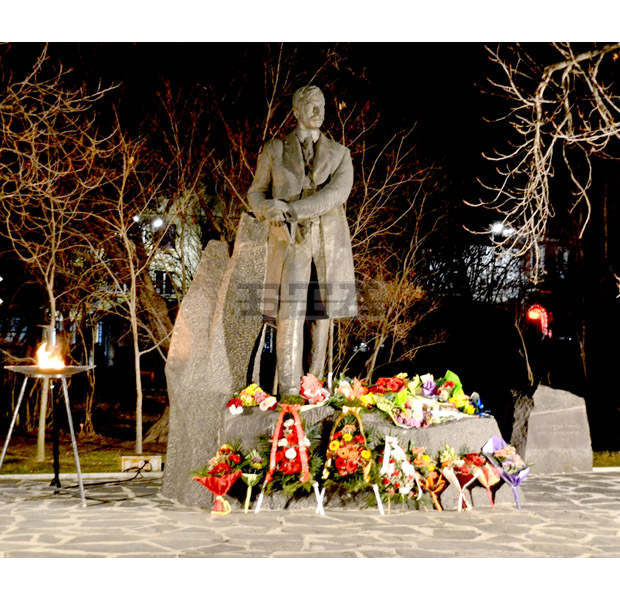 Три премиери, конференция и изложба на "Яворови януарски дни" в Чирпан