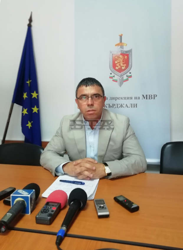 Засилено полицейско присъствие ще бъде въведено по пътя за ГКПП "Маказа" през предстоящите празнични дни Засилено полицейско присъствие ще бъде въведено по пътя за ГКПП "Маказа" през предстоящите празнични дни
