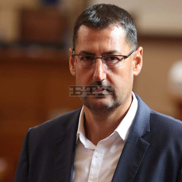 Депутатът  от ГЕРБ-СДС Иван Тотев пита министъра на културата за нов дом на Пловдивската опера