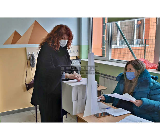 Вицепрезидентът: Гласувах за връщане на държавността