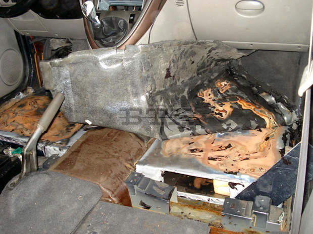 Около 17 килограма хероин са били открити в автомобил, преминаващ през държавната граница на Дунав мост Видин - Калафат