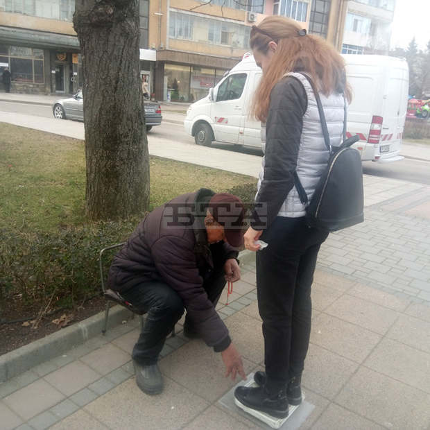 Кантарджията бай Хасан от Разград вярва, че след кризата хората ще са по-добри, по-смирени и единни, защото са научили ценни уроци Кантарджията бай Хасан от Разград вярва, че след кризата хората ще са по-добри, по-смирени и единни, защото са научили ценни уроци
