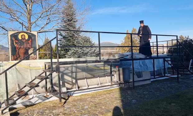 Богоявленски ритуал по вадене на кръста от деца подготвят за поредна година в Кърджали