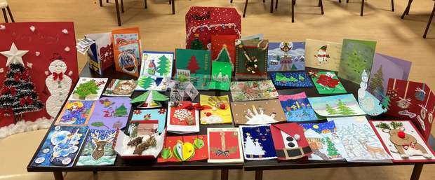 Близо 240 коледни картички изпратиха деца за конкурс, обявен от община Ловеч