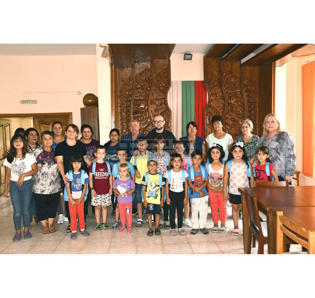 За първия учебен ден първокласниците в община Кубрат ще получат подаръци