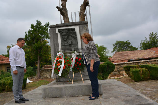Венци и цветя бяха поднесени на Къкринското ханче по повод 183 години от рождението на Васил Левски