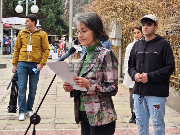 В Кюстендил беше открит обновеният отдел "Изкуство" при Регионалната библиотека