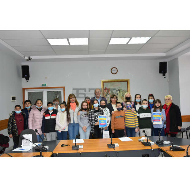 Победителите в състезанието "Живот срещу пластмаса - 1:0" бяха наградени в Ловеч