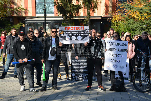 Пълен локдаун от 1 ноември предлагат собственици на заведения в Ловеч, областният управител ги покани на среща