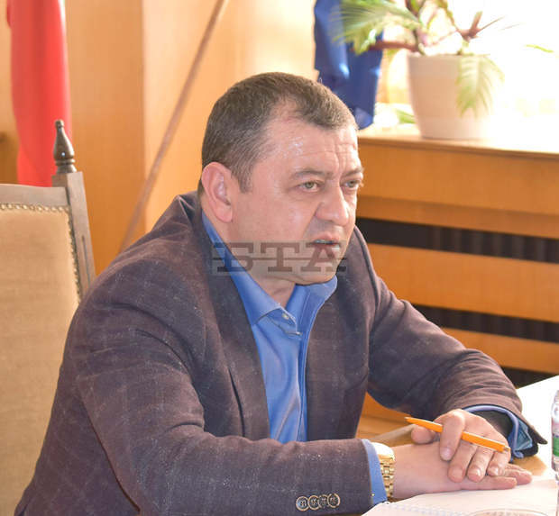 Община Разград предприема мерки за ограничаването на популацията на бездомните кучета Община Разград предприема мерки за ограничаването на популацията на бездомните кучета