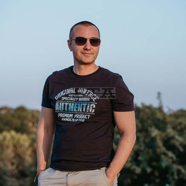 Един от най-титулованите български фотографи - пловдивчанинът Минко Михайлов открива фотоизложба "30 мига от Пловдив"