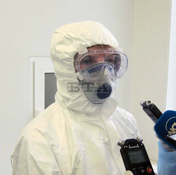 В лабораторията за изследване на коронавирус към Медицинския университет в Плевен ще бъдат проучвани промените в генетичния материал В лабораторията за изследване на коронавирус към Медицинския университет в Плевен ще бъдат проучвани промените в генетичния материал
