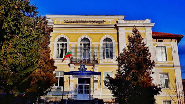 Започва вторият прием на документи във великотърновския филиал на Варненския медицински университет Започва вторият прием на документи във великотърновския филиал на Варненския медицински университет