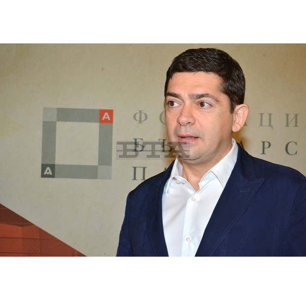 Младежи от шест страни участват в есенния семинар на фондация "Българска памет"