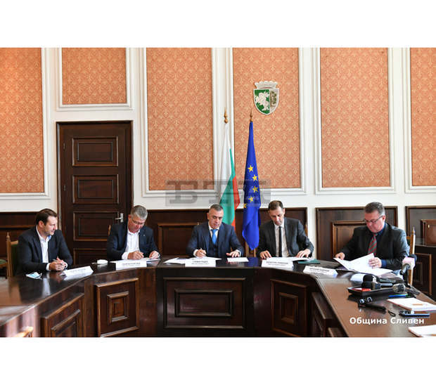 Меморандум за сътрудничество сключиха общините Сливен, Ямбол и Тунджа