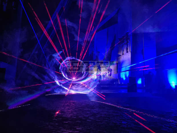 Със светлинно шоу се отбелязва 40-годишнината от откриването на Мемориалния комплекс "Създатели на българската държава" на Шуменското плато