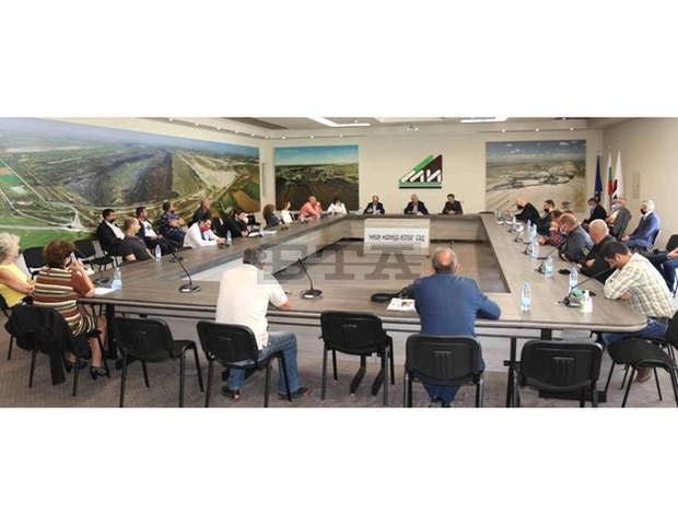 Синдикалисти от КНСБ обсъждаха "Зелената сделка" в Мини "Марица-изток"