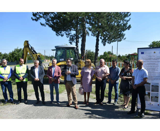 Първа копка за ремонт на отсечка от пътя Монтана -  Берковица направиха в село Благово