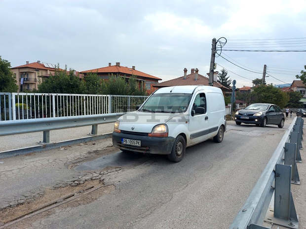 Мостът в село Първенец се затваря напълно за движение на моторни превозни средства и пешеходци