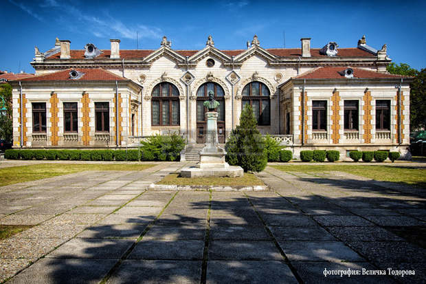 Шумен ще отбележи Деня на народните будители без празничен ритуал