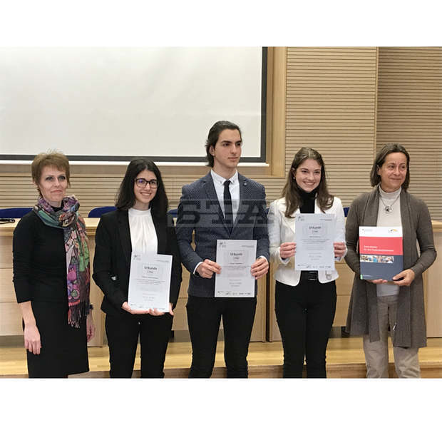 Старозагорски ученици завоюваха второ място в международен видеоконкурс "Покажете своята ангажираност"