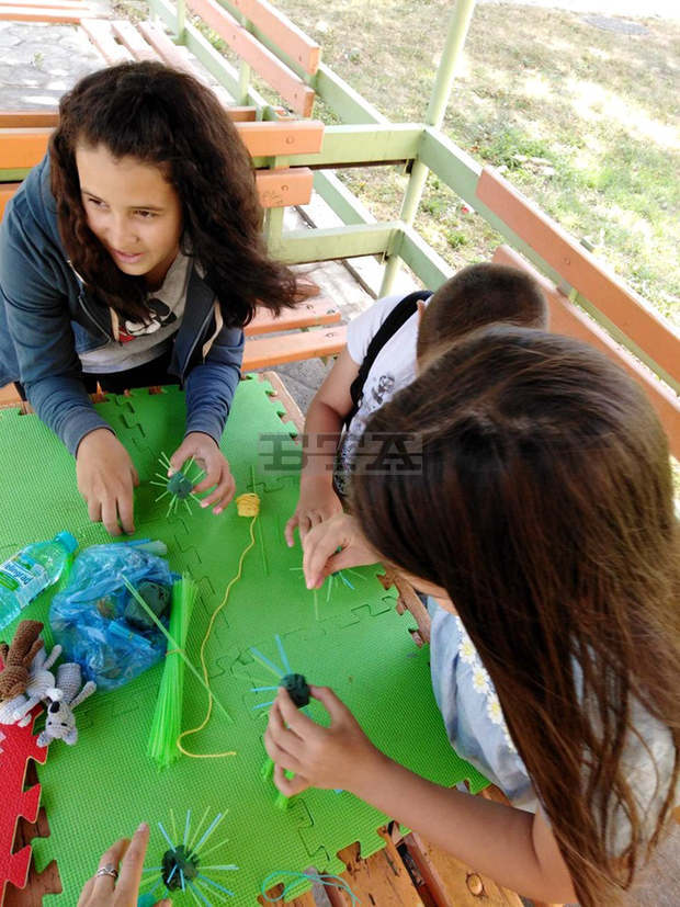 С творчески работилници деца от Сливен учат за намаляване на употребата на пластмасовите опаковки