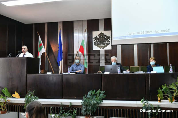Общинският съвет в Сливен прие изменение на бюджета и промяна на част от транспортната схема