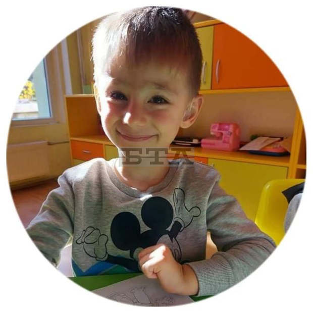 Успешна е била кампанията в помощ на нуждаещия се от лечение тригодишен Огнян от Кюстендил