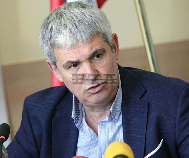 Данни за нивото на сивата икономика в България ще представи в Плевен националното ръководство на КНСБ