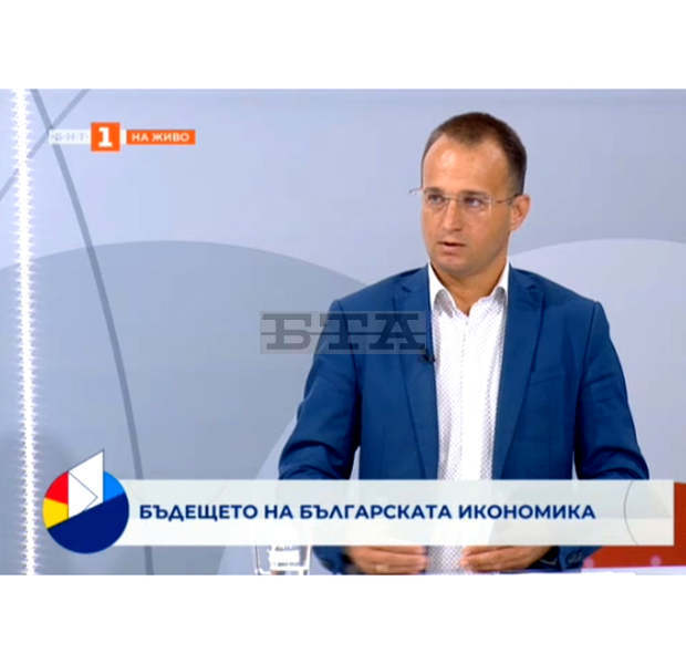 Въвеждането на еврото трябва да стане след референдум според председателя на ПП МИР Симеон Славчев