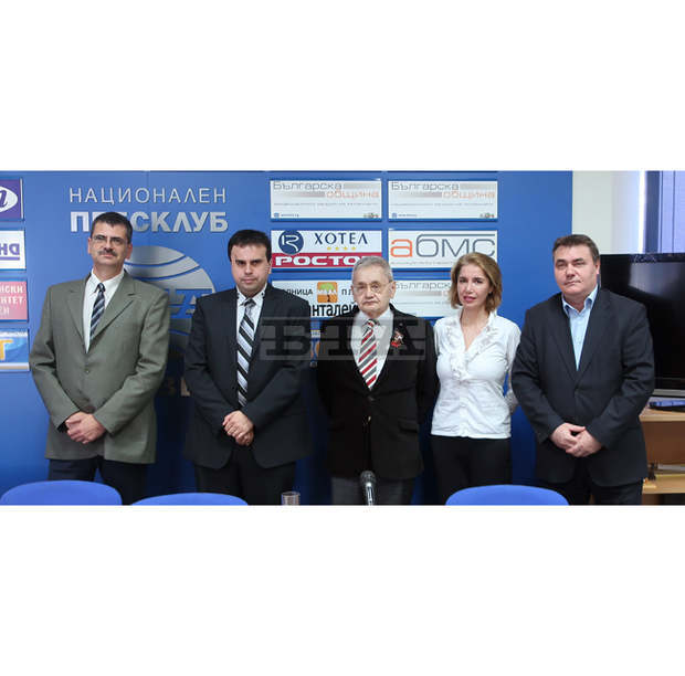 ПП "Общество за Нова България" откри кампанията си в Плевен; водач на листата за 15 МИР е Пламен Мирчев