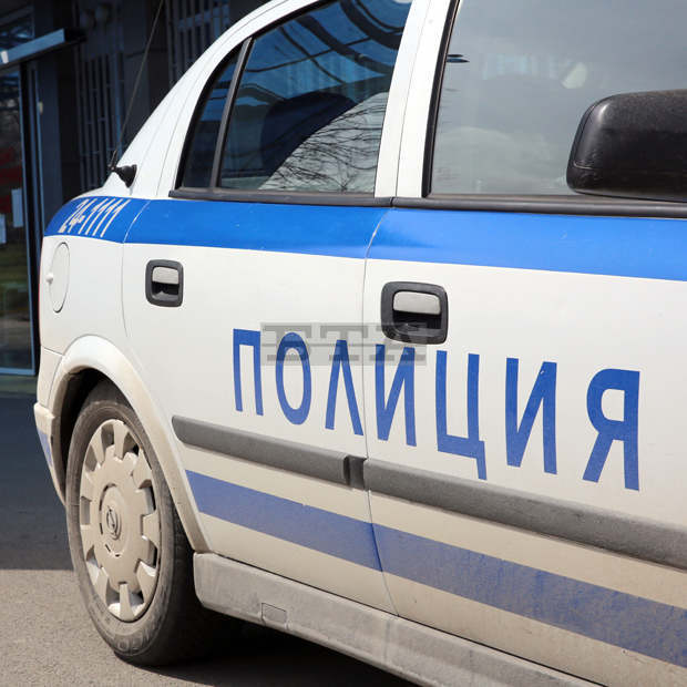 Младежи от Шумен и Велики Преслав са задържани с наркотици Младежи от Шумен и Велики Преслав са задържани с наркотици