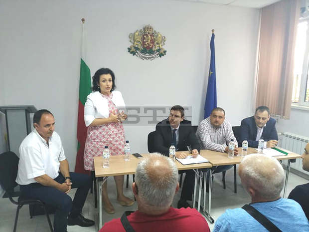 В Пазарджишка област срокът за доброволно умъртвяване на прасета от лични стопанства ще се удължи до 11 август В Пазарджишка област срокът за доброволно умъртвяване на прасета от лични стопанства ще се удължи до 11 август