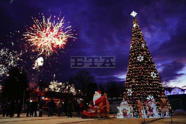 Дядо Коледа ще идва в Перник всяка събота и неделя