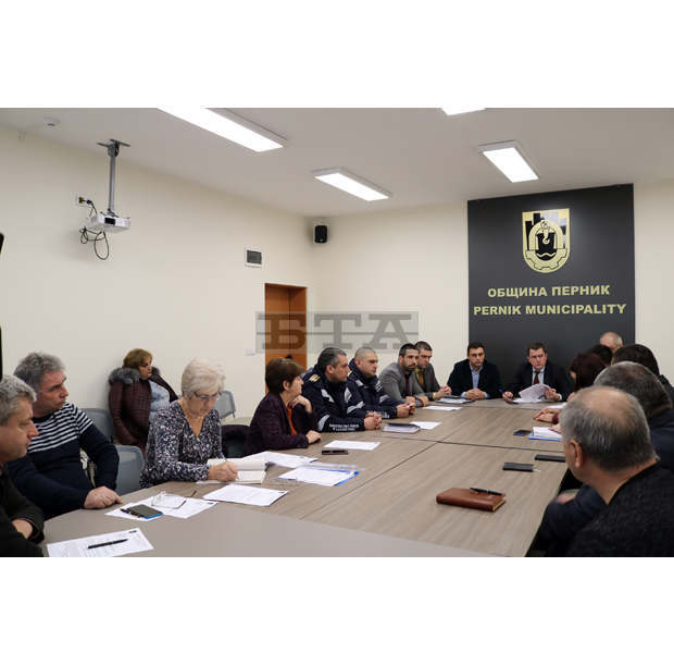 Община Перник иска удължаване на срока на бедственото положение