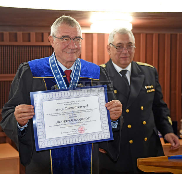 Христо Пимпирев стана почетен професор на Висшето военноморско училище във Варна