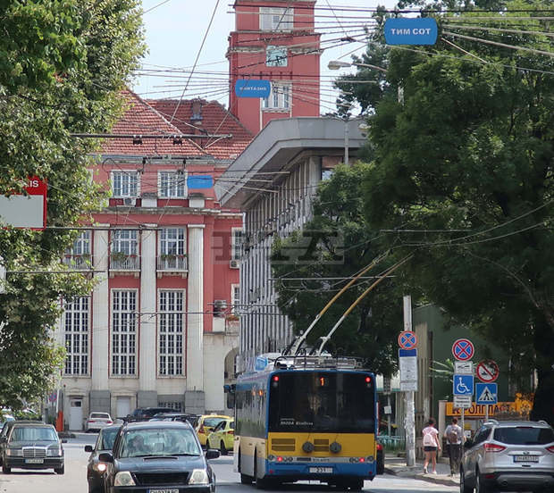 В Плевен се възстановява движението на спрени заради коронавируса автобусни линии