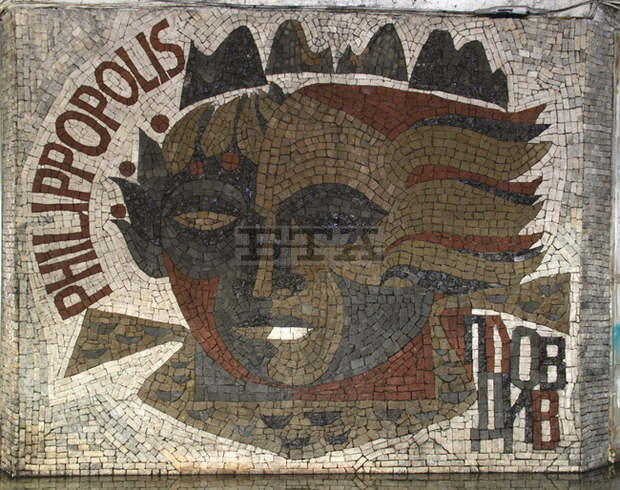 Възстановени са мозаечните пана на Йоан Левиев, намиращи се в подлеза до Баня Старинна в Пловдив