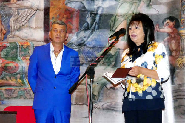 Полицай и две лекарки получиха почетния знак на Лом за заслуги в борбата с COVID-19