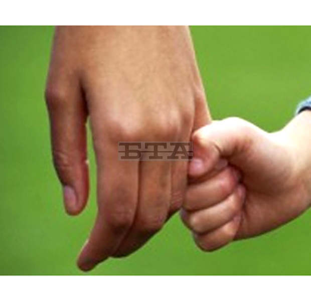 В област Враца незаетите приемни семейства са под седем процента, но в Търговище надвишават 54 на сто