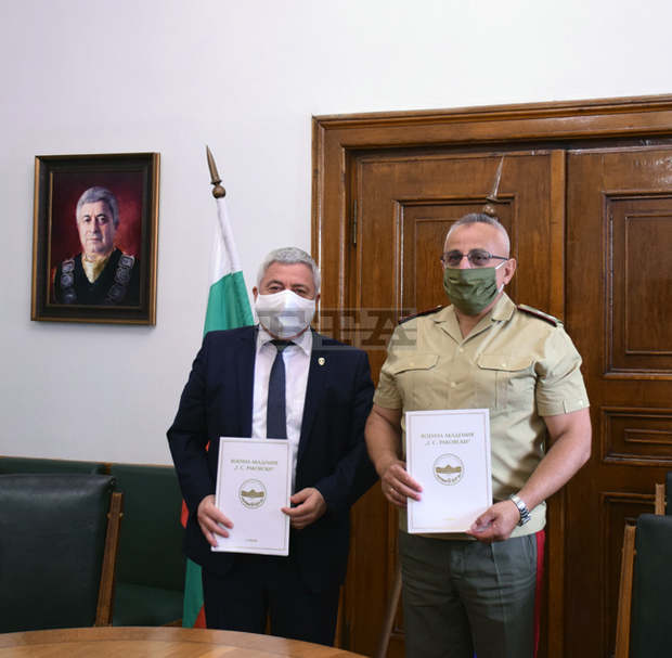 Русенският университет и Военна академия "Г. С. Раковски" разширяват сътрудничеството си