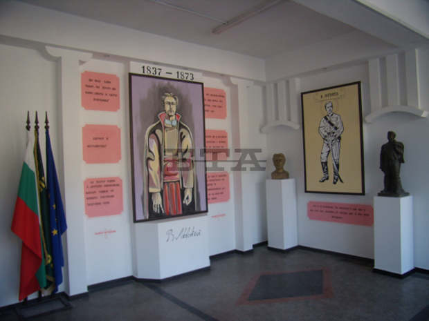 Три училища в община Опака ще посрещнат общо 340 свои възпитаници за новата учебна година