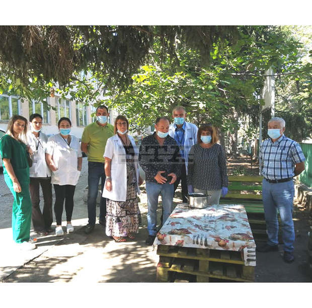 Рибена чорба дадоха общинските съветници в навечерието на празника на Силистра Кръстовден в социални заведения