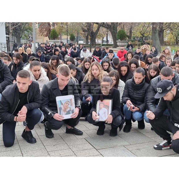 Справедлива присъда за смъртта на младеж от Сливен поискаха днес протестиращи