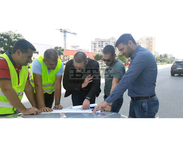 Нова организация на движение на кръстовището на бул. "България" и ул. "Тодор Каблешков" има от днес