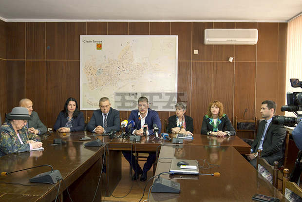 Кметът на Стара Загора Живко Тодоров представи нови проекти, които стартира през тази година Кметът на Стара Загора Живко Тодоров представи нови проекти, които стартира през тази година