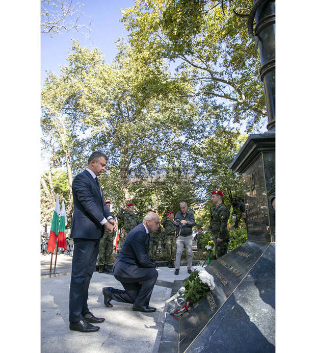 Стара Загора отбеляза 111 години от обявяване на независимостта на България.