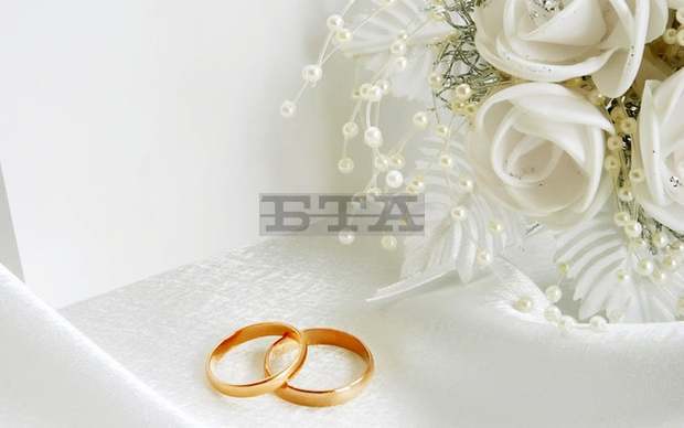 Намаляват сключените граждански бракове в община Мездра