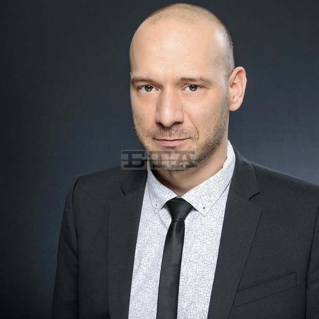 Фейсбук и службите цензурират кандидата на "Изправи се! Мутри вън!" Светослав Трайков, съобщиха от коалицията