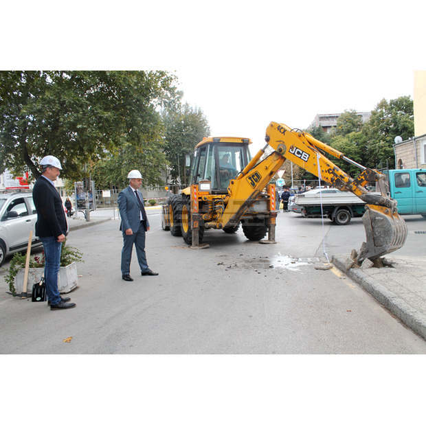 Започна реконструкцията на централната пешеходна зона в Свиленград